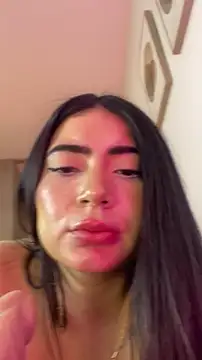 Mia_222 webcam