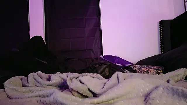 Midnightrose11 webcam