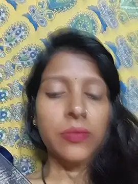 Gud_girl_Nilu webcam