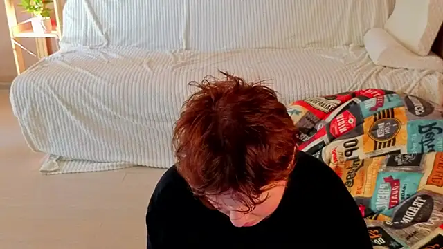 two_gerls_here webcam