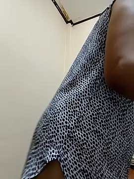Mama_Eva_1 webcam