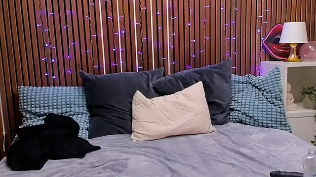 SashaSkyxxx webcam