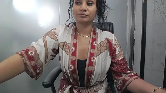 YaraXCox webcam