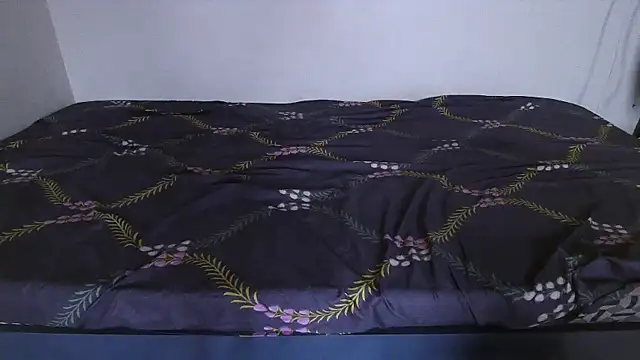 Miss_Sanika webcam
