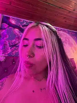 ManuelaVeeleez webcam