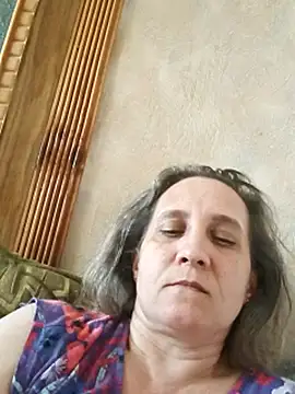 KatieLove133 webcam