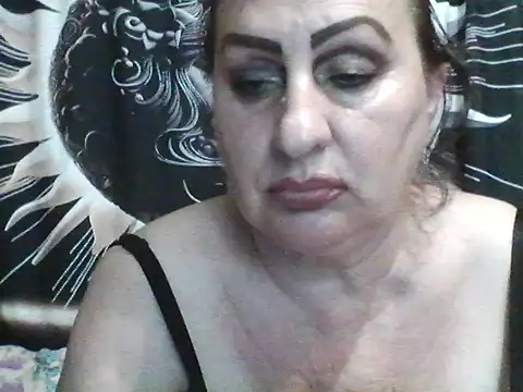 LoaqLovew webcam