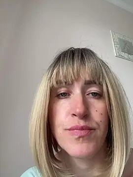 Milana_aa webcam