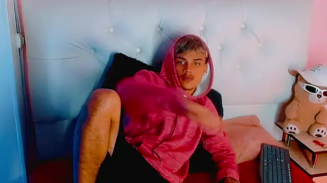 Angel_foxc13 webcam