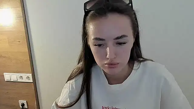 MiaMoll77 webcam