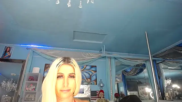 ADRIANNA_FOX webcam