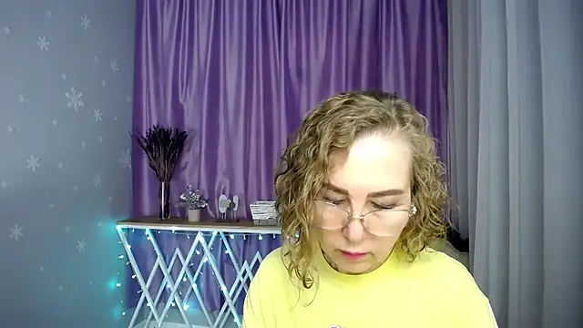 queen_a_n_i webcam