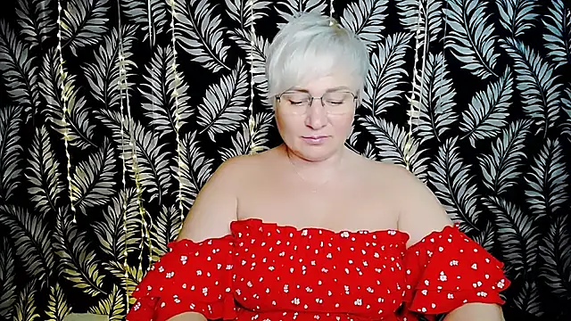 Olivia_playful webcam