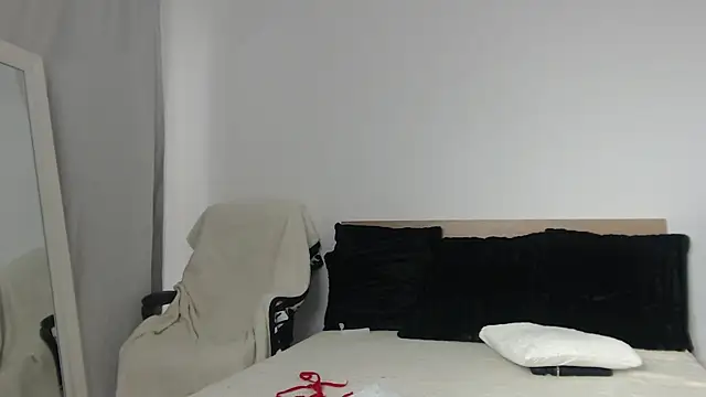 Layla23a webcam