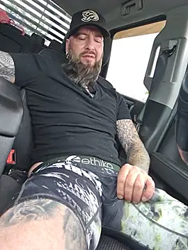 Beardedtattood's cam show statistics and live stream