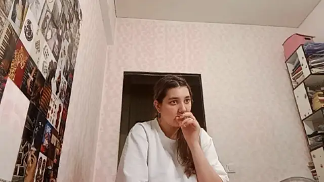 JanineThielman live cam on StripChat