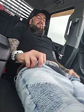 Beardedtattood webcam