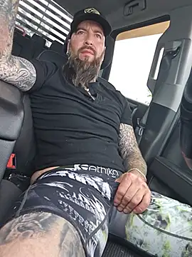 Beardedtattood webcam