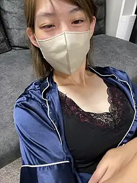 usako_2025 live cam on StripChat