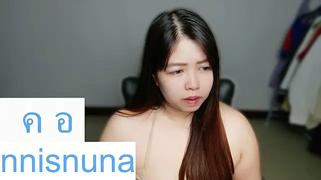nunanunanuna live cam on StripChat