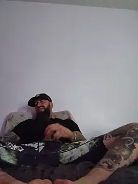 Beardedtattood webcam