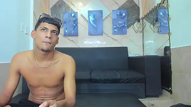 Yeff_26 live cam on StripChat
