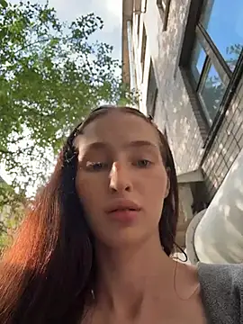 -missbehaving- Live Webcam on Stripchat