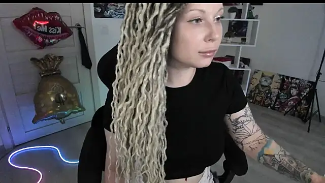 HoneySallyMoore webcam