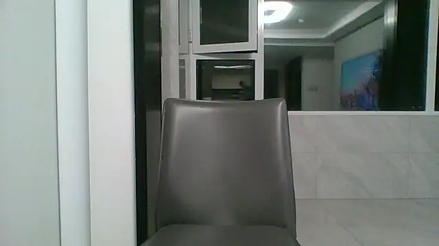 nole_china7 (Ask my age) - talk / fun / cum