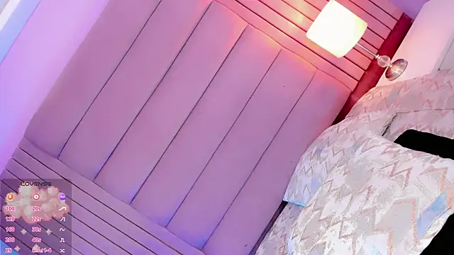 Camille_deluxe webcam