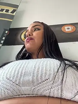 Sara-77 webcam