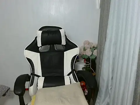curlyasian_njxx webcam
