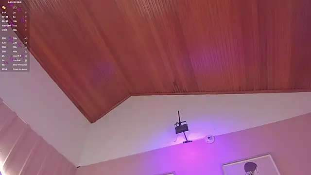 elodie_walker webcam