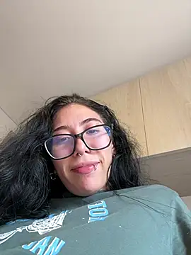 Alice_surprise webcam