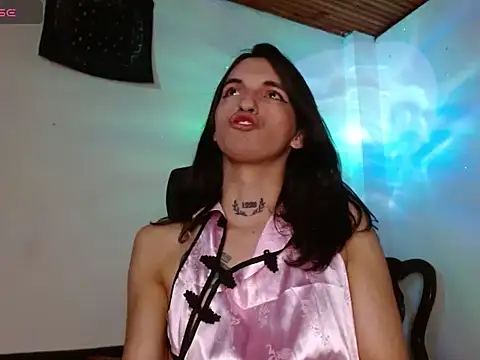 Scarlett_crastrawberry webcam