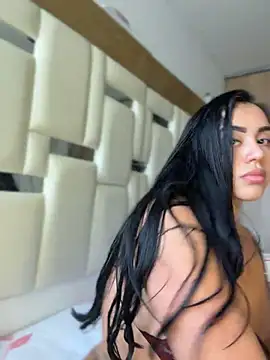 emily-Hornyy webcam
