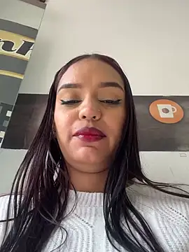 Sara-77 webcam