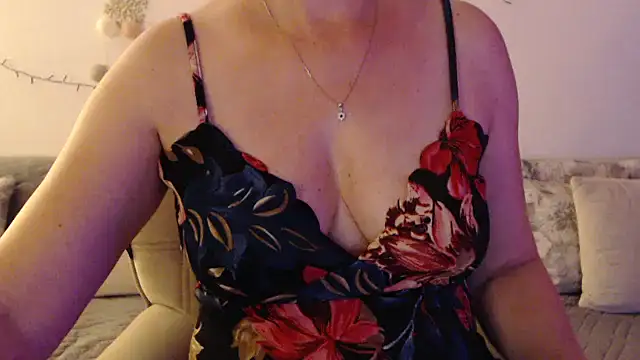 YourfantasyGiuly webcam