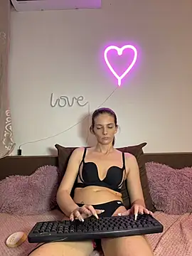 Sabrinedivinee webcam