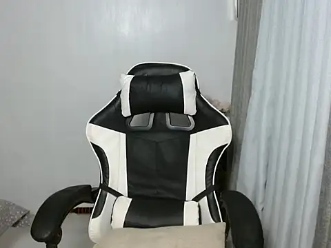 curlyasian_njxx webcam
