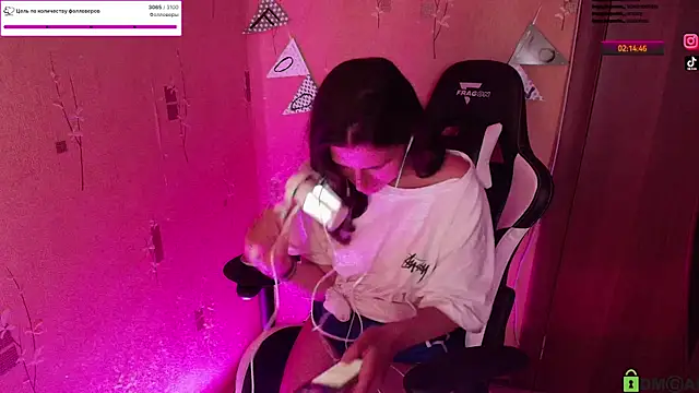 KristinaScott webcam