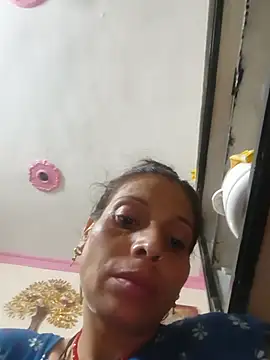 Sexy-Suhani2