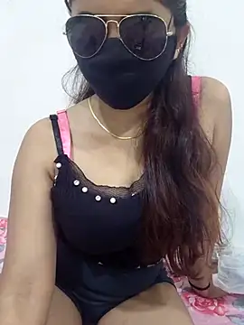 Aarti909090 webcam
