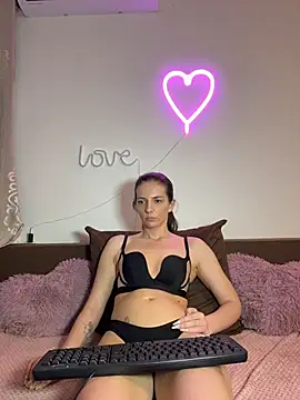 Sabrinedivinee webcam