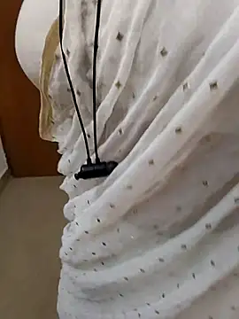 Reshma-09 webcam