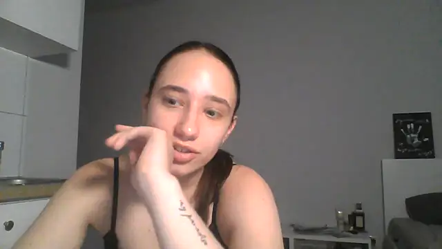 DarkMirel webcam
