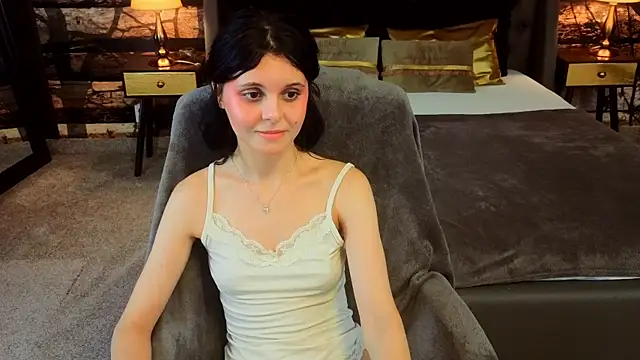 Milena_Lynn webcam