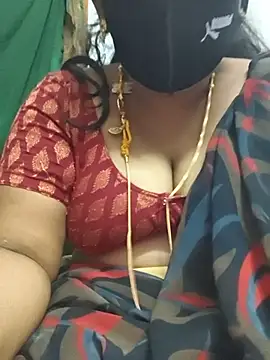 tamilrose143 live cam on StripChat