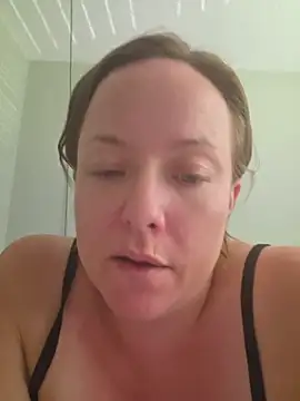 julimonroe webcam