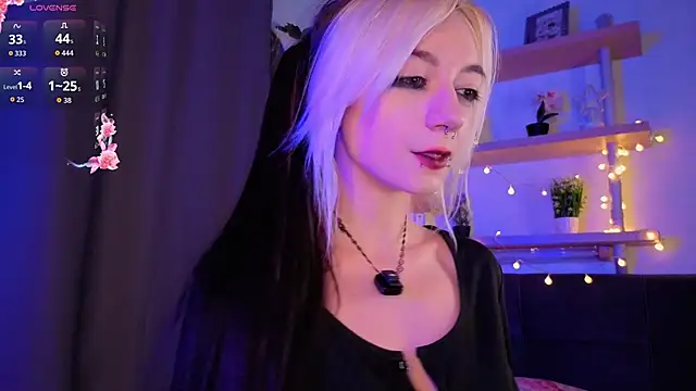 TristaRoht webcam